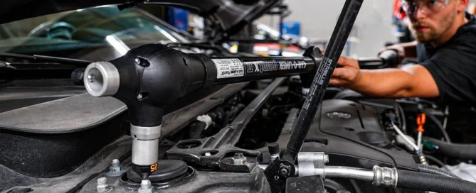 Structural measurement system in collision repair facility